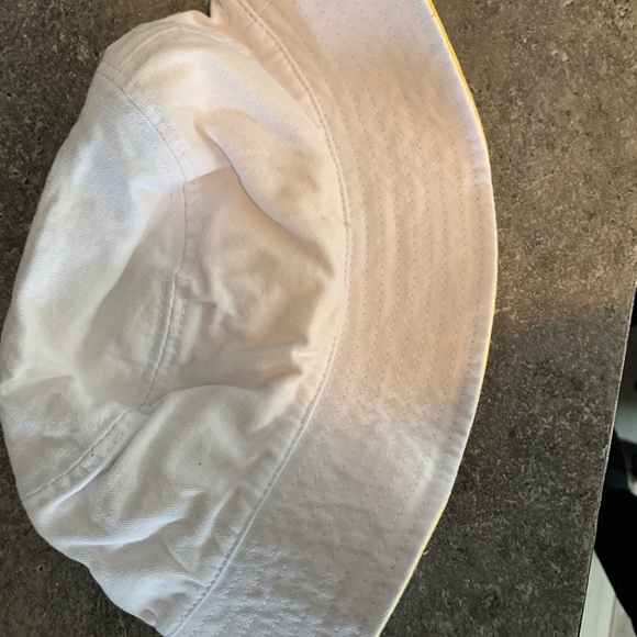 RARE! NEVER WORN! Snapchat bucket hat - exclusive for Snap partners - Picture 3 of 3